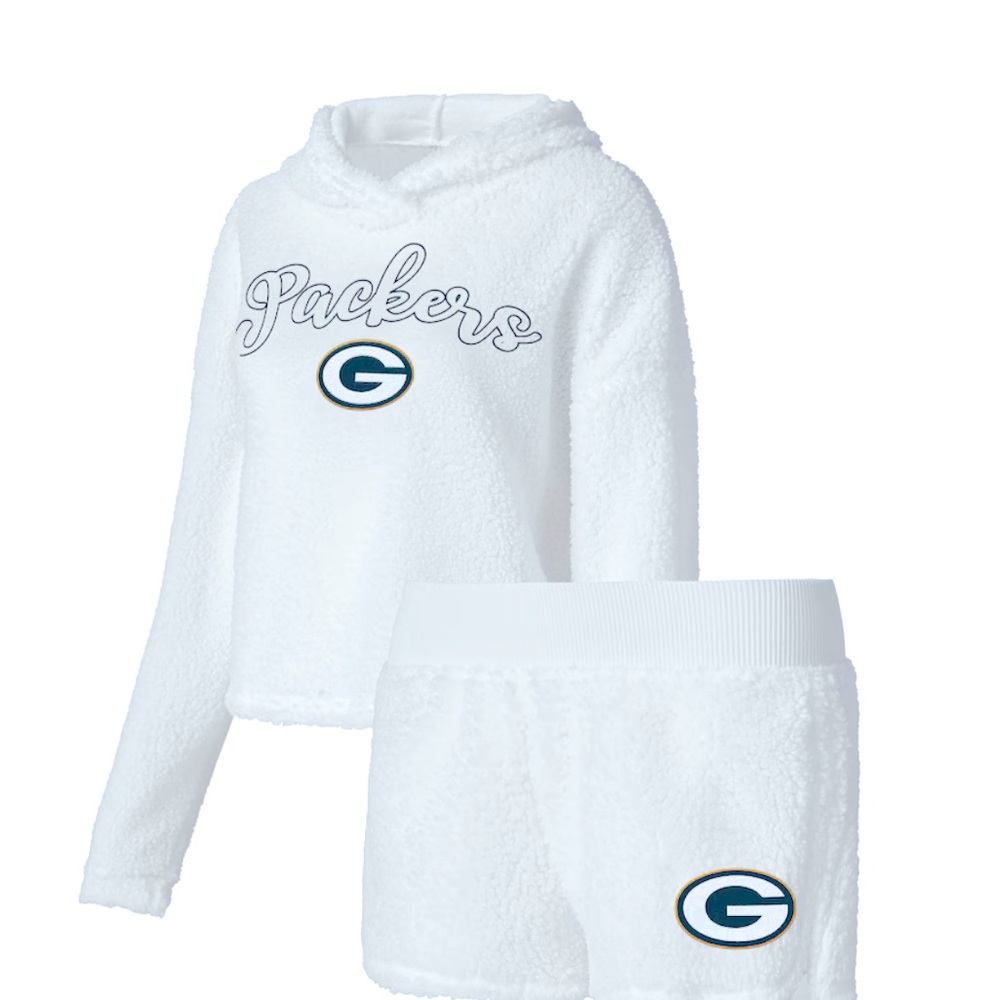 Green Bay Packers Fluffy sleep set from Concepts Sport.